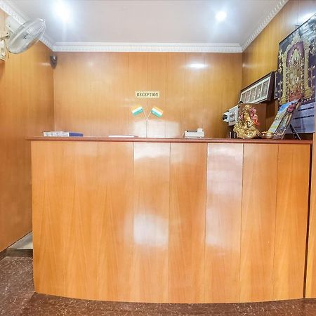Oyo 70841 Hotel Anjali Residency Velur Экстерьер фото