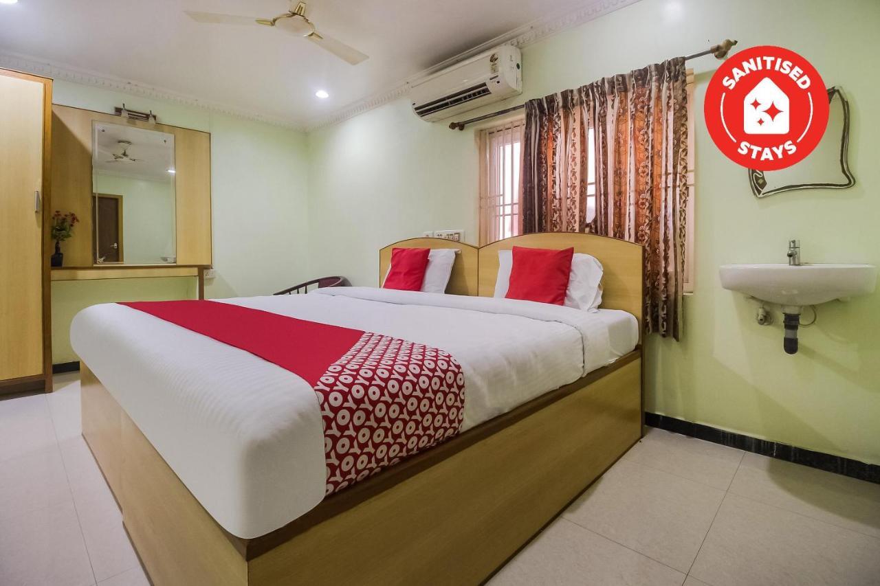 Oyo 70841 Hotel Anjali Residency Velur Экстерьер фото