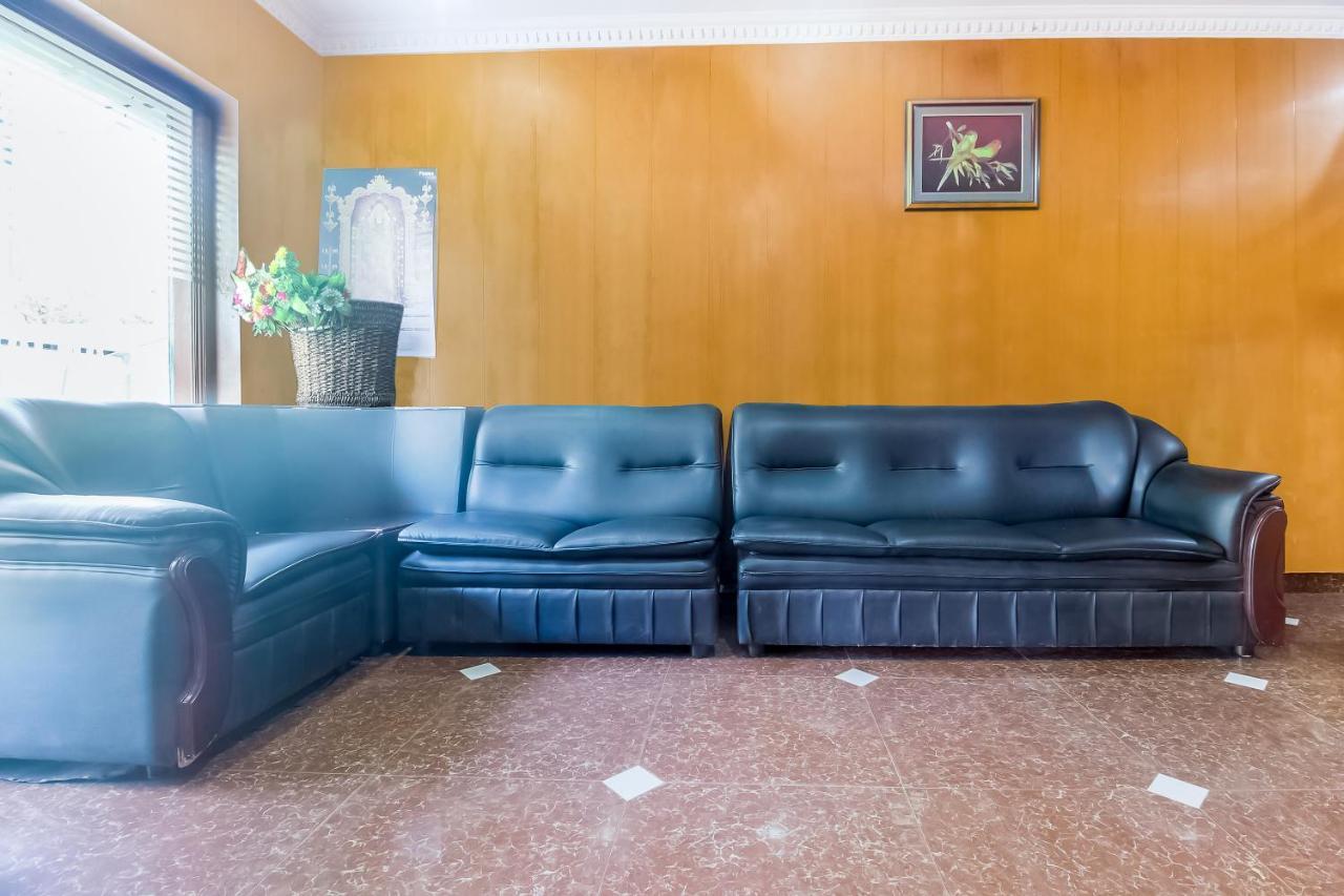 Oyo 70841 Hotel Anjali Residency Velur Экстерьер фото